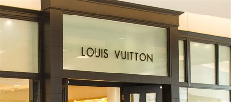 louis vuitton store tampa bay.